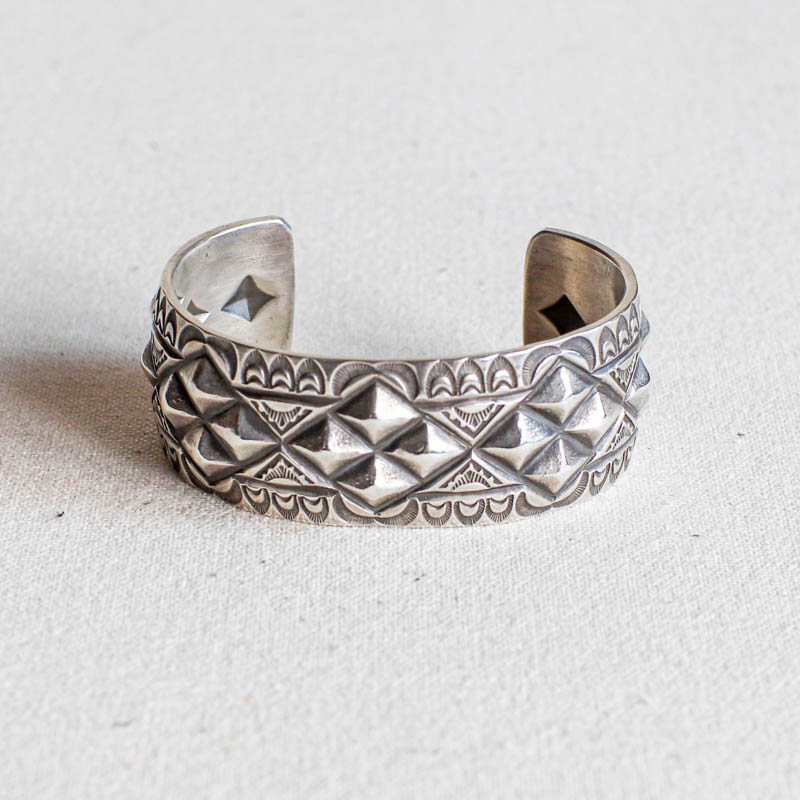 Uncle Sam アンクルサム スターリングシルバー バングル NATIVE AMERICAN JEWELRY / 存在感と迫力があるモノが入荷 – UNCLE SAM